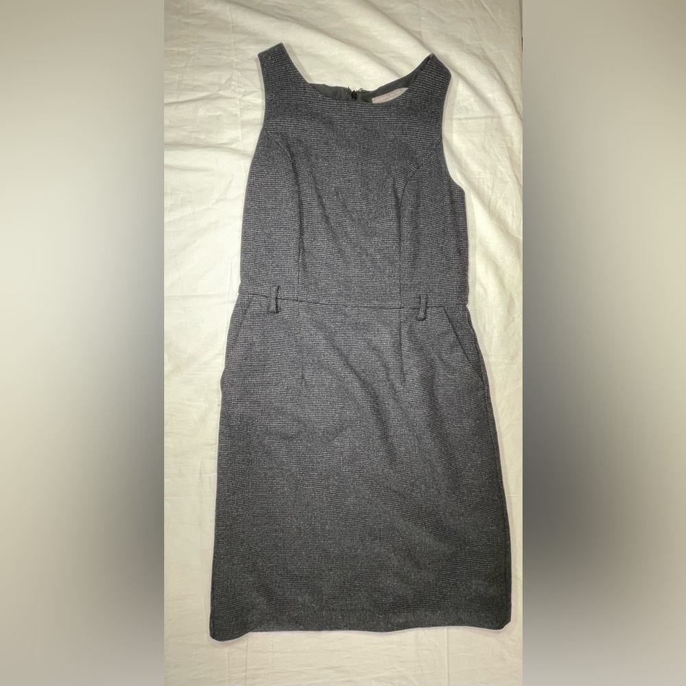 Banana Republic Gray Sleeveless Tweed Midi Dress - Classic Workwear, Size 2